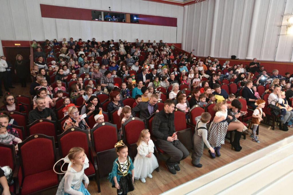 Традиционные предновогодние акции «Чужих детей не бывает» и «Праздник в каждый дом» стартовали в Петропавловске