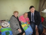Андрей Стуков поздравил ветерана Анну Николаевну Дерюгину с днем рождения