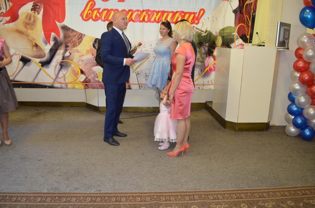 Премию Главы Петропавловска получили золотые и серебряные медалисты 