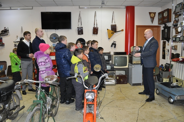 Четвероклассники СОШ № 31 Петропавловска побывали с экскурсией в Музее СССР Четвероклассники СОШ № 31 Петропавловска побывали с экскурсией в Музее СССР