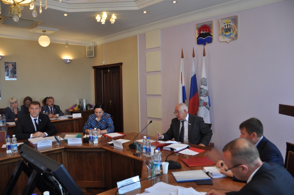 Депутаты Петропавловска провели заседание заключительной сессии Городской Думы 5-го созыва 