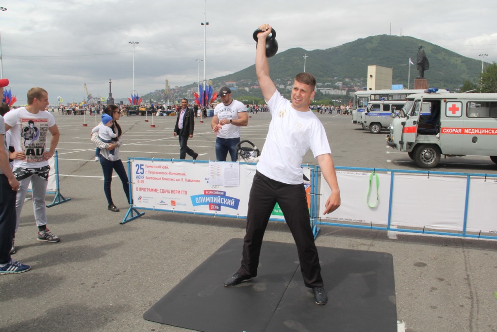 Глава города и городские депутаты сдали нормы ГТО Глава города и городские депутаты сдали нормы ГТО