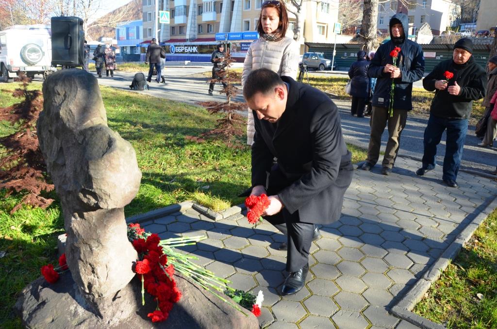 Митинг в память о жертвах политических репрессий состоялся в Петропавловке