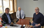 Депутат ГосДумы от Камчатки Константин Слыщенко провел встречу с временно исполняющим полномочия Главы городского округа Сергеем Смирновым и представителем фермерского сообщества Ильей Семихатка