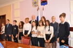 Глава города вручил паспорта юным гражданам России