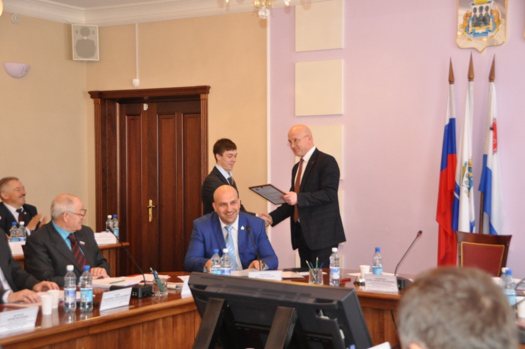 Городские депутаты провели заседание очередной сессии